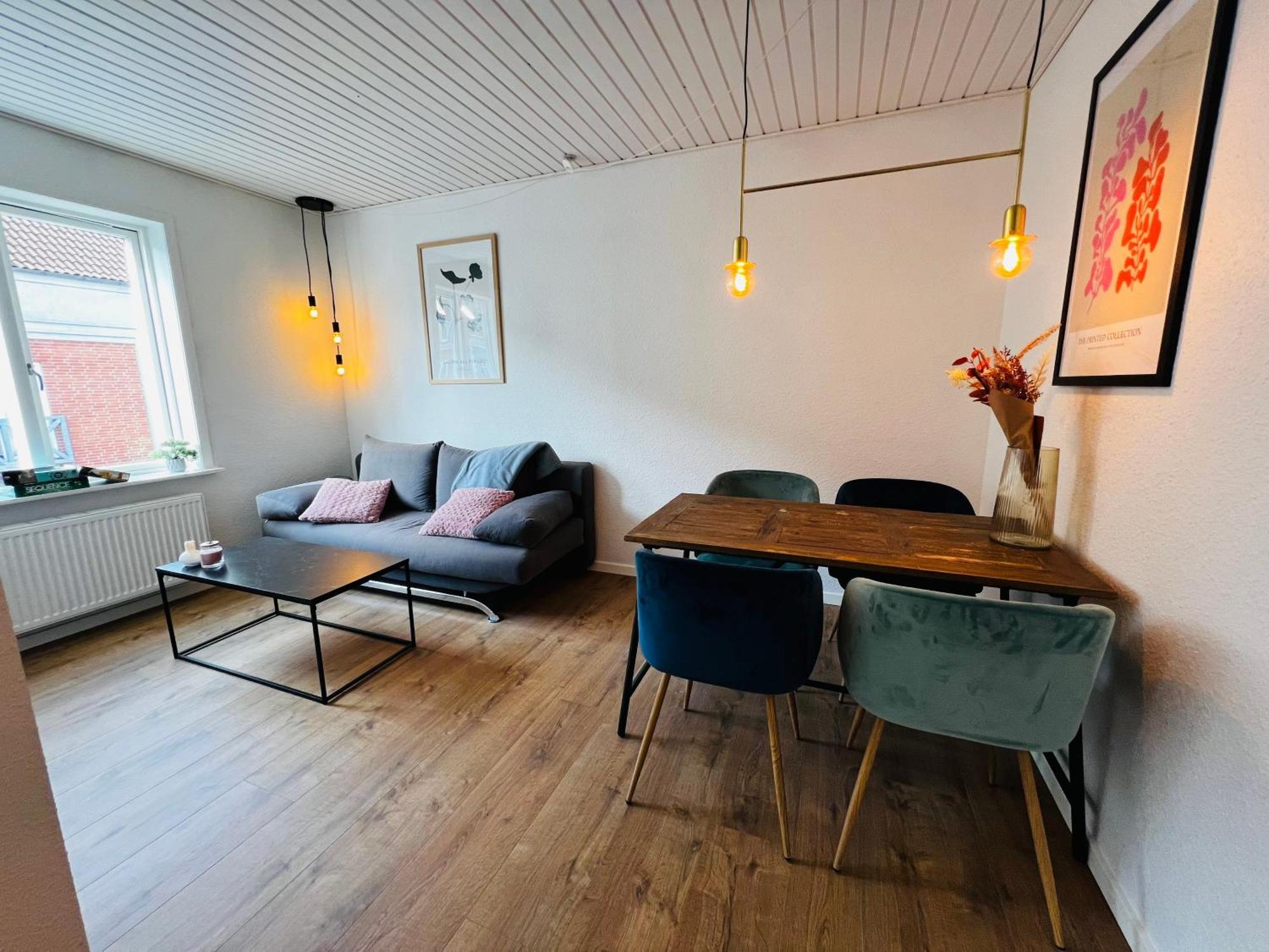 Cozy Flats - 1mth *